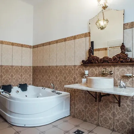 Veritas Boutique Vila 4* كرايوفا