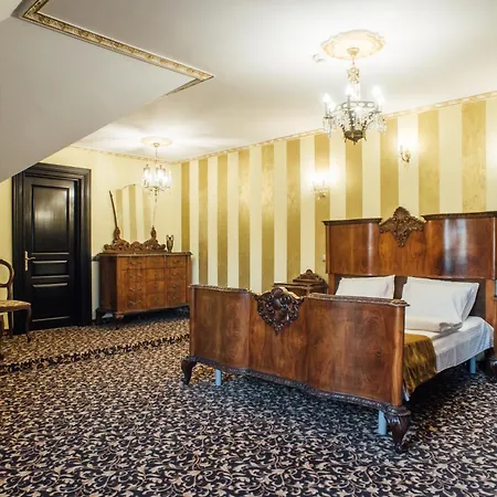 فندق Veritas Boutique Vila كرايوفا