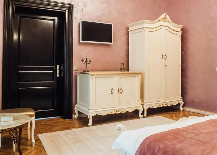 מלון Veritas Boutique Vila 4*